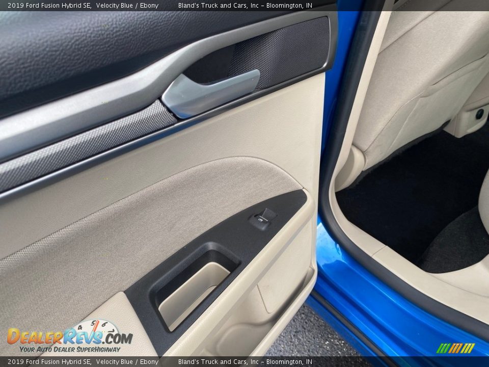 2019 Ford Fusion Hybrid SE Velocity Blue / Ebony Photo #31
