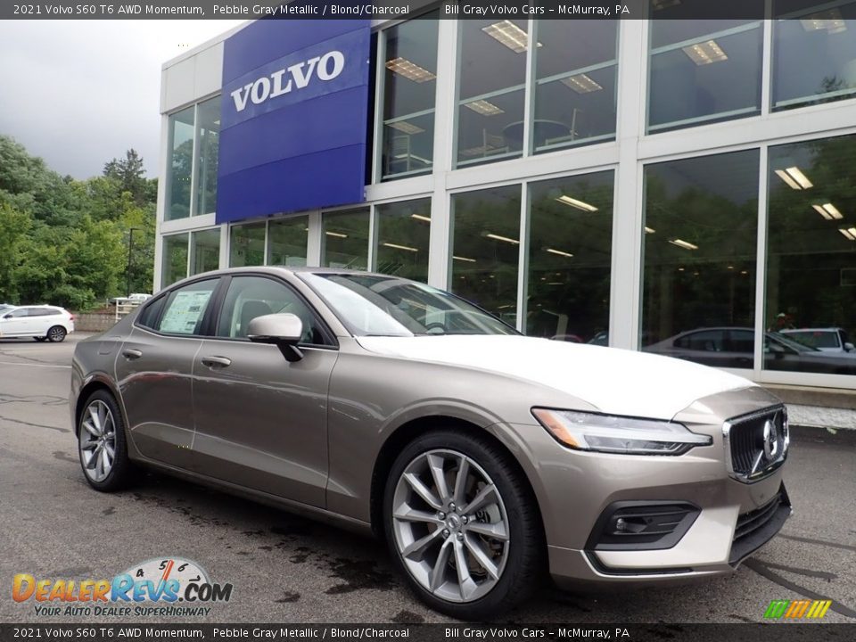 Front 3/4 View of 2021 Volvo S60 T6 AWD Momentum Photo #1