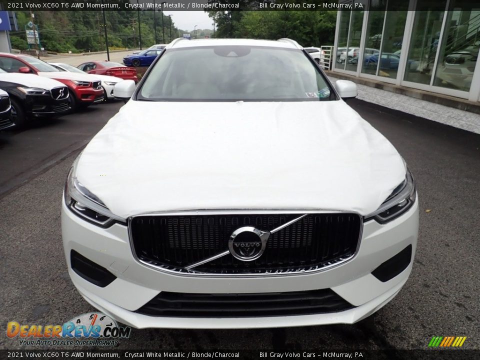2021 Volvo XC60 T6 AWD Momentum Crystal White Metallic / Blonde/Charcoal Photo #6