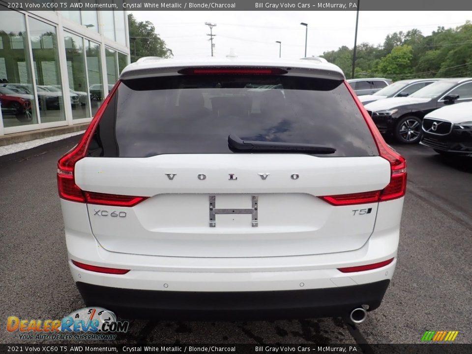 2021 Volvo XC60 T5 AWD Momentum Crystal White Metallic / Blonde/Charcoal Photo #3