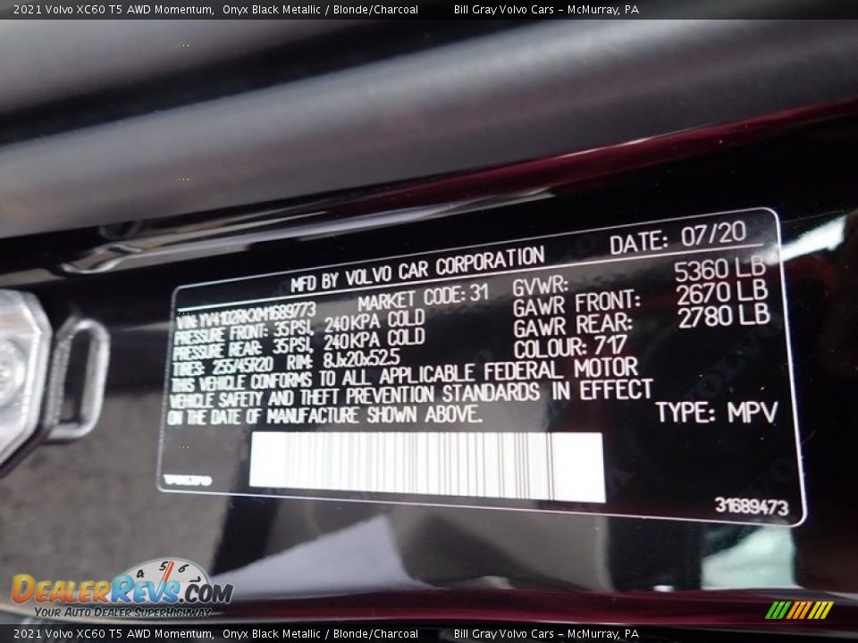 2021 Volvo XC60 T5 AWD Momentum Onyx Black Metallic / Blonde/Charcoal Photo #11