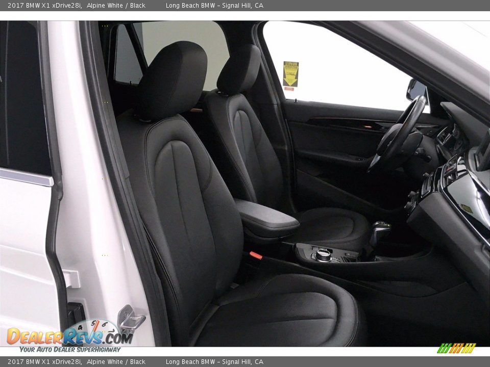2017 BMW X1 xDrive28i Alpine White / Black Photo #6