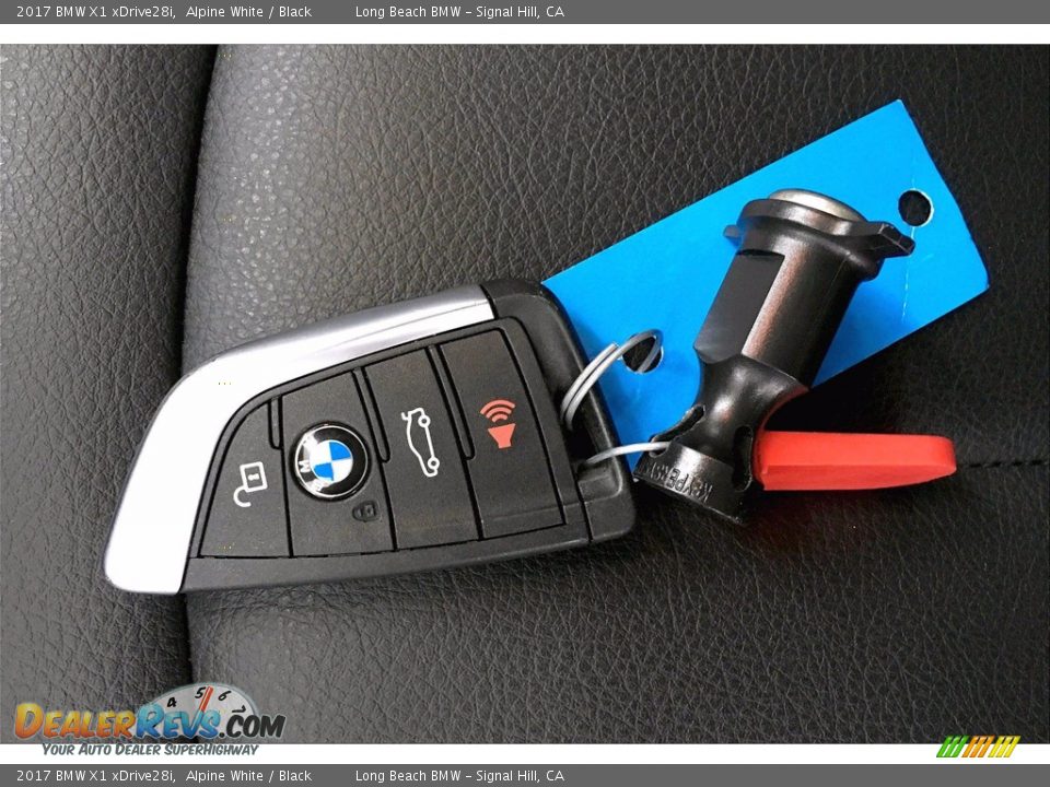 2017 BMW X1 xDrive28i Alpine White / Black Photo #11