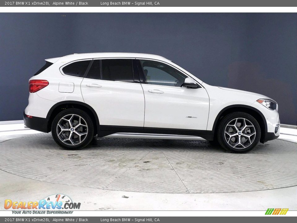 2017 BMW X1 xDrive28i Alpine White / Black Photo #14