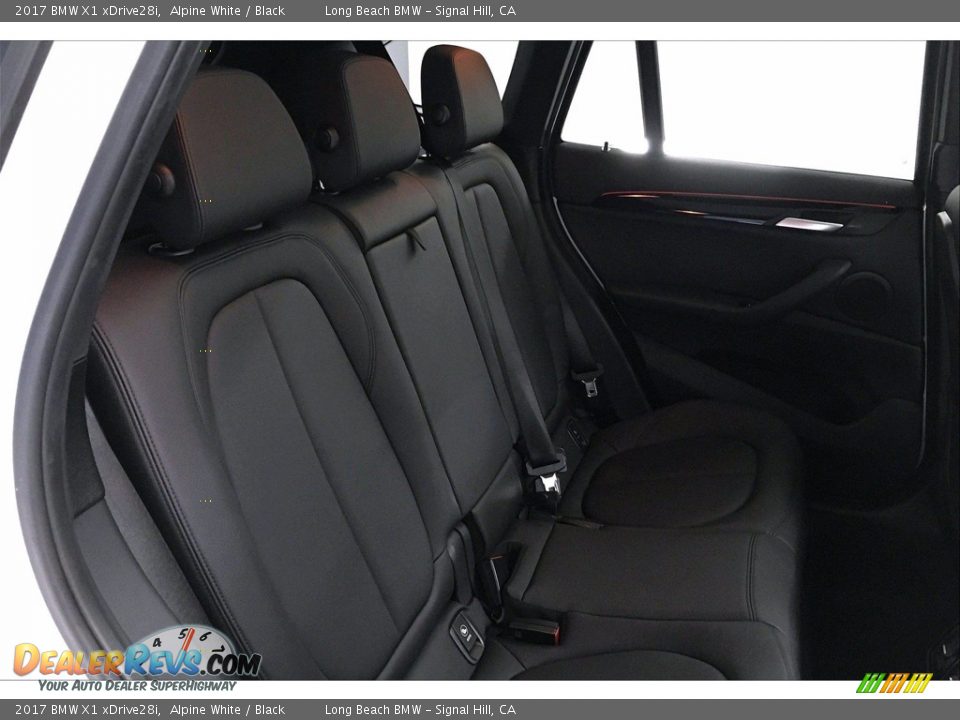 2017 BMW X1 xDrive28i Alpine White / Black Photo #29
