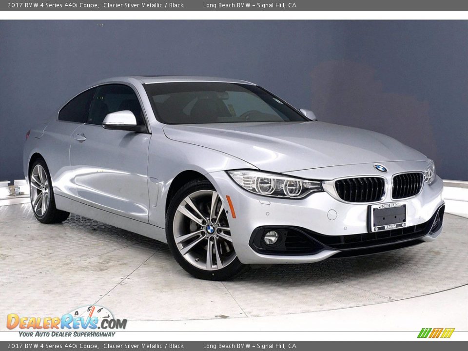 Front 3/4 View of 2017 BMW 4 Series 440i Coupe Photo #36