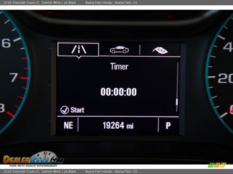 2018 Chevrolet Cruze LT Summit White / Jet Black Photo #6