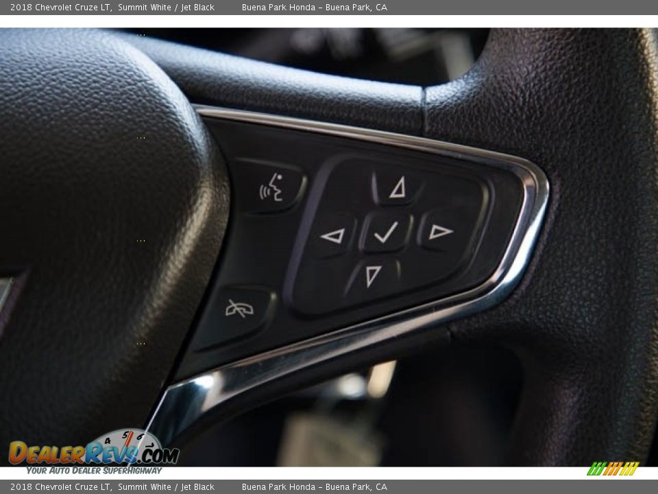 2018 Chevrolet Cruze LT Summit White / Jet Black Photo #17