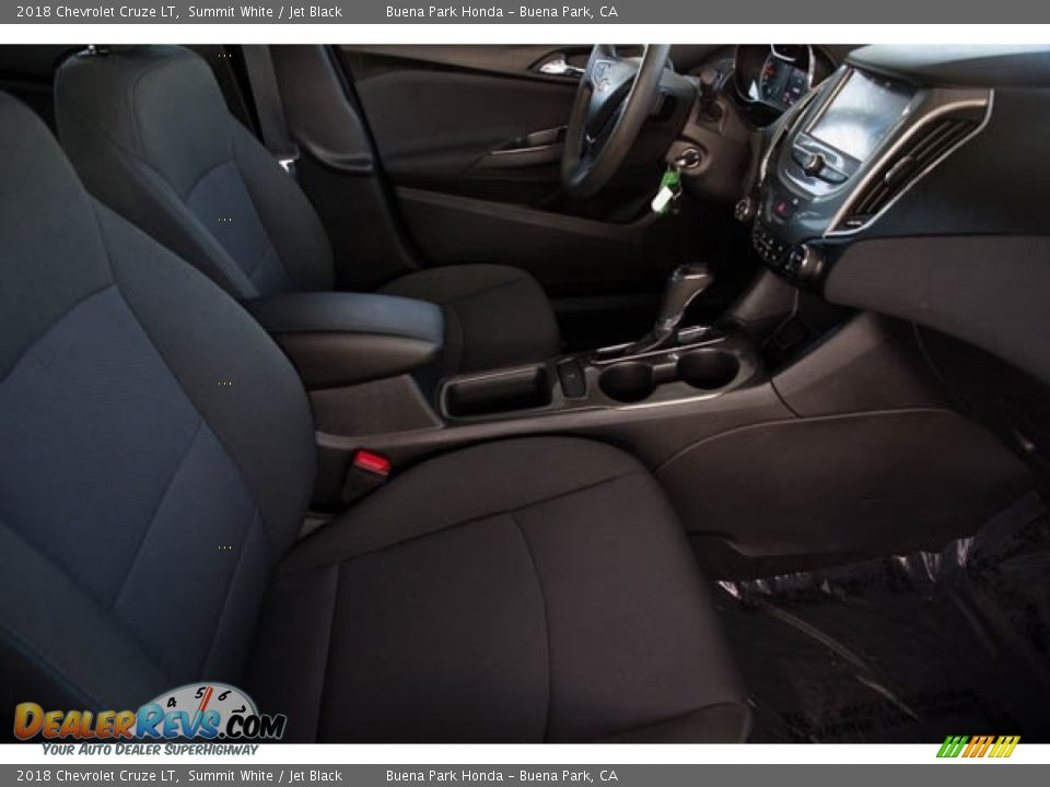 2018 Chevrolet Cruze LT Summit White / Jet Black Photo #24