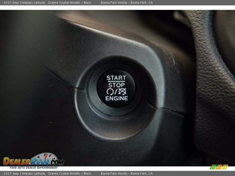 2017 Jeep Compass Latitude Granite Crystal Metallic / Black Photo #14
