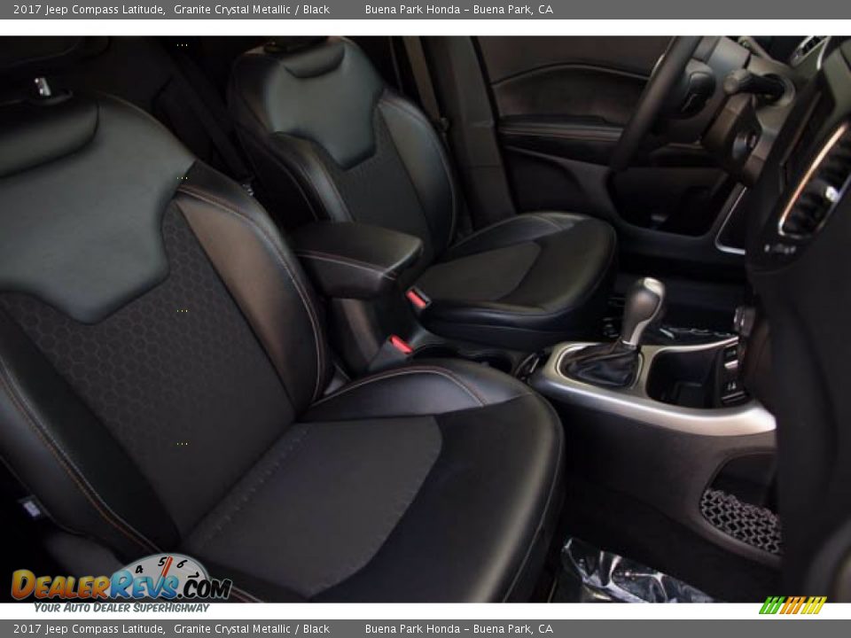 2017 Jeep Compass Latitude Granite Crystal Metallic / Black Photo #21