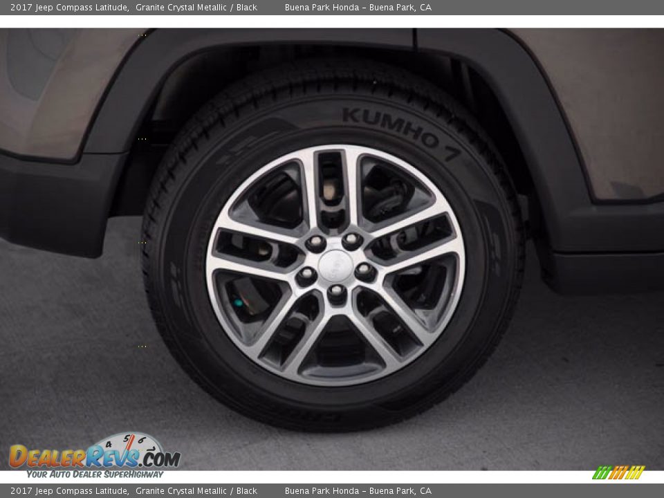 2017 Jeep Compass Latitude Granite Crystal Metallic / Black Photo #31