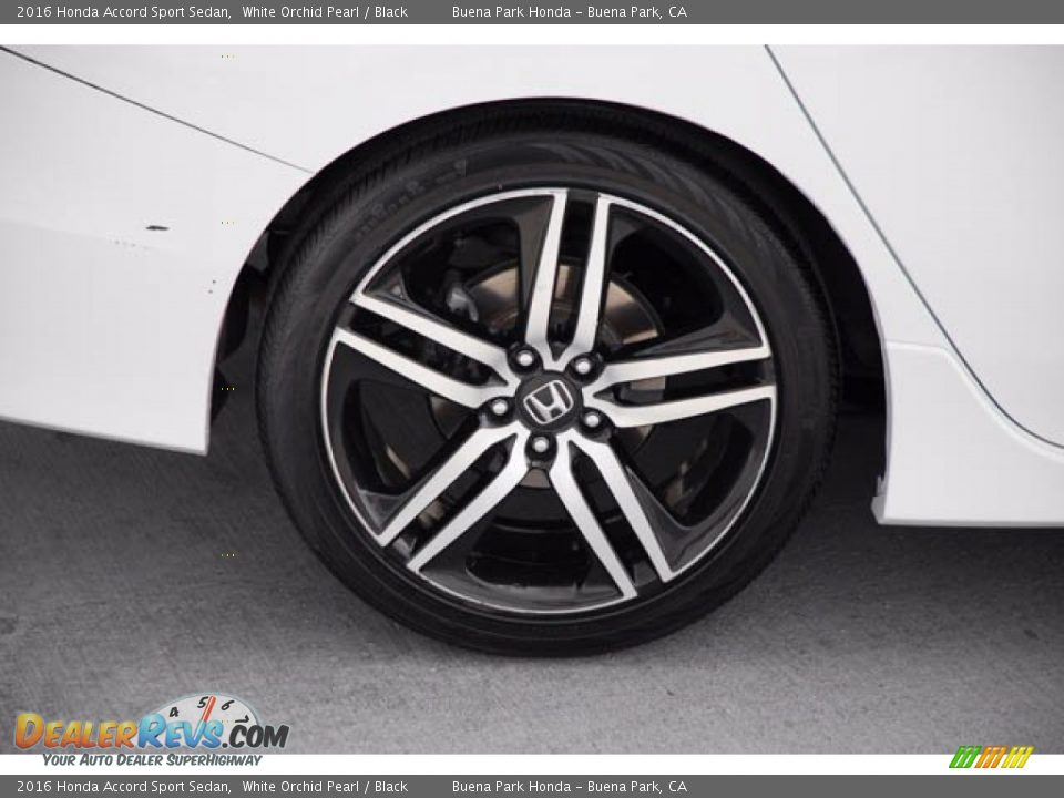 2016 Honda Accord Sport Sedan White Orchid Pearl / Black Photo #31