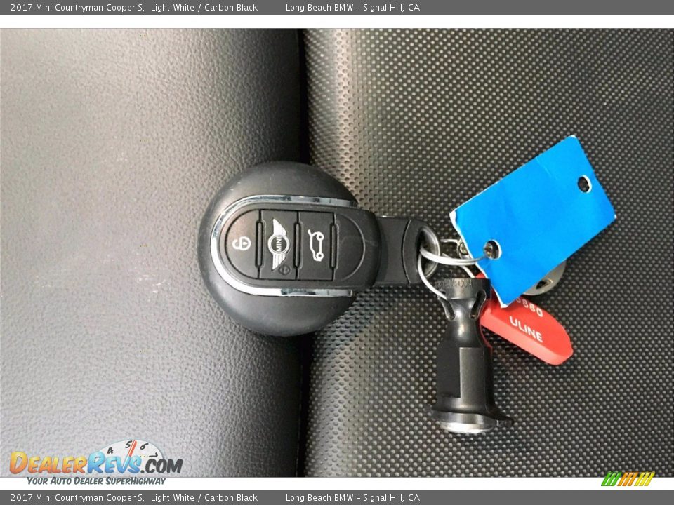 2017 Mini Countryman Cooper S Light White / Carbon Black Photo #11