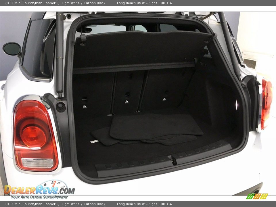 2017 Mini Countryman Cooper S Light White / Carbon Black Photo #32