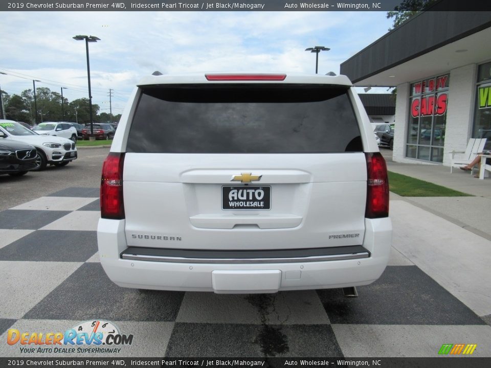 2019 Chevrolet Suburban Premier 4WD Iridescent Pearl Tricoat / Jet Black/Mahogany Photo #4