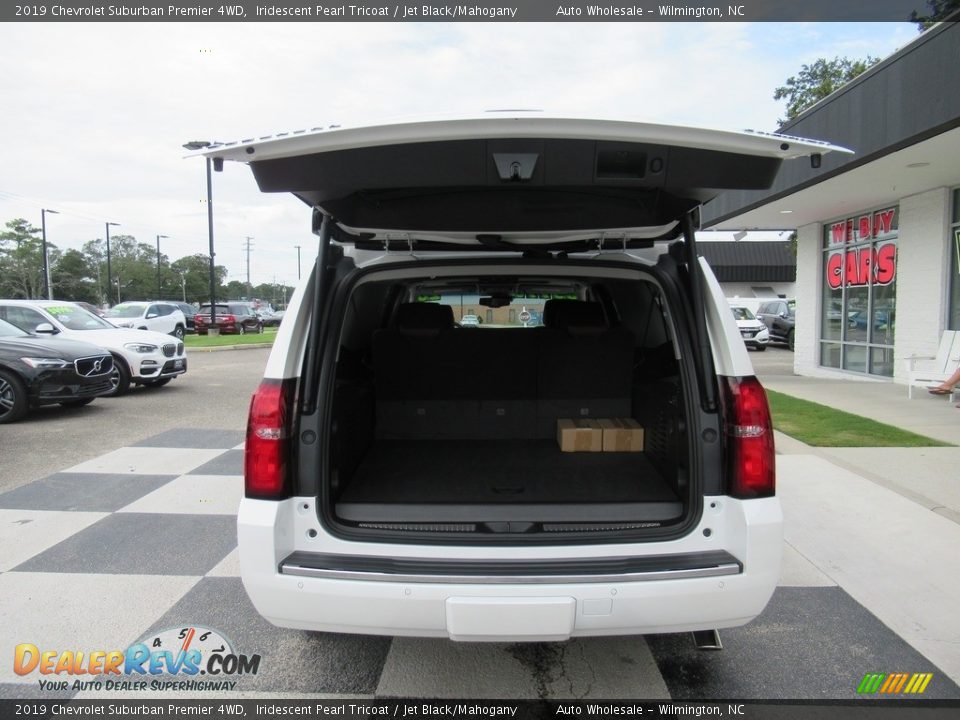 2019 Chevrolet Suburban Premier 4WD Iridescent Pearl Tricoat / Jet Black/Mahogany Photo #5