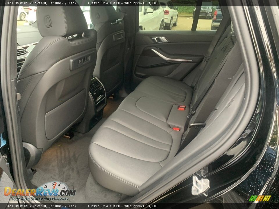 Rear Seat of 2021 BMW X5 xDrive40i Photo #4