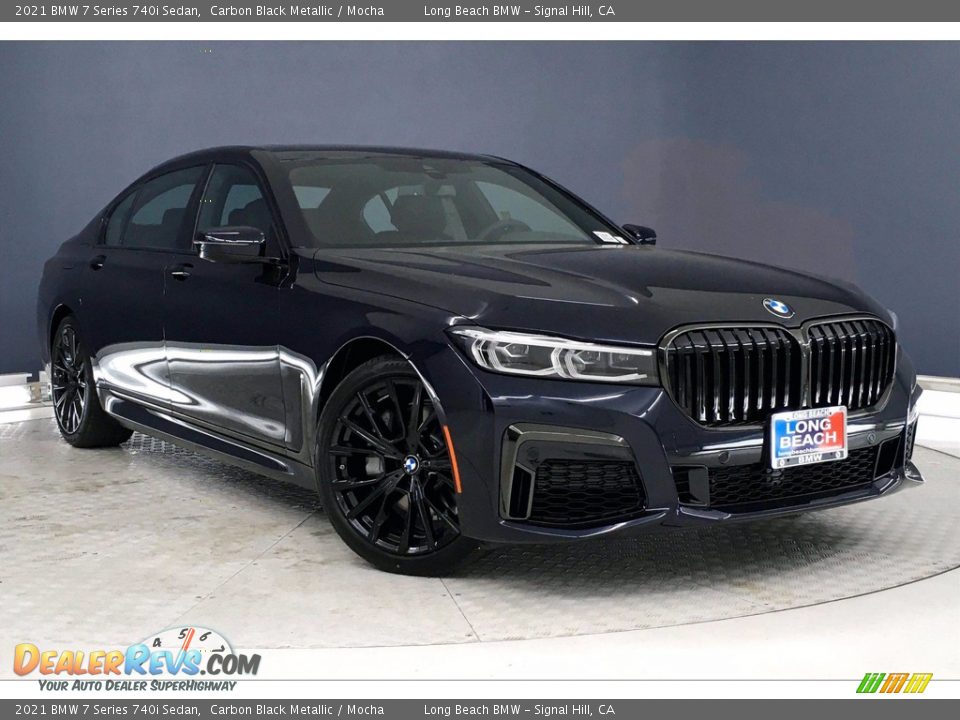 Front 3/4 View of 2021 BMW 7 Series 740i Sedan Photo #19