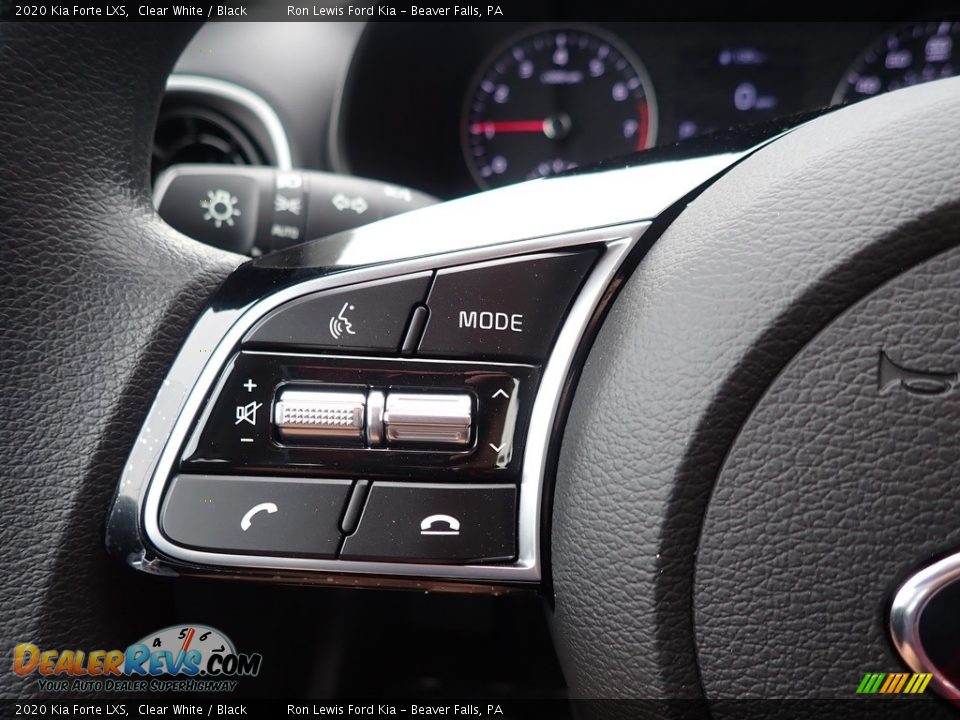 2020 Kia Forte LXS Clear White / Black Photo #20