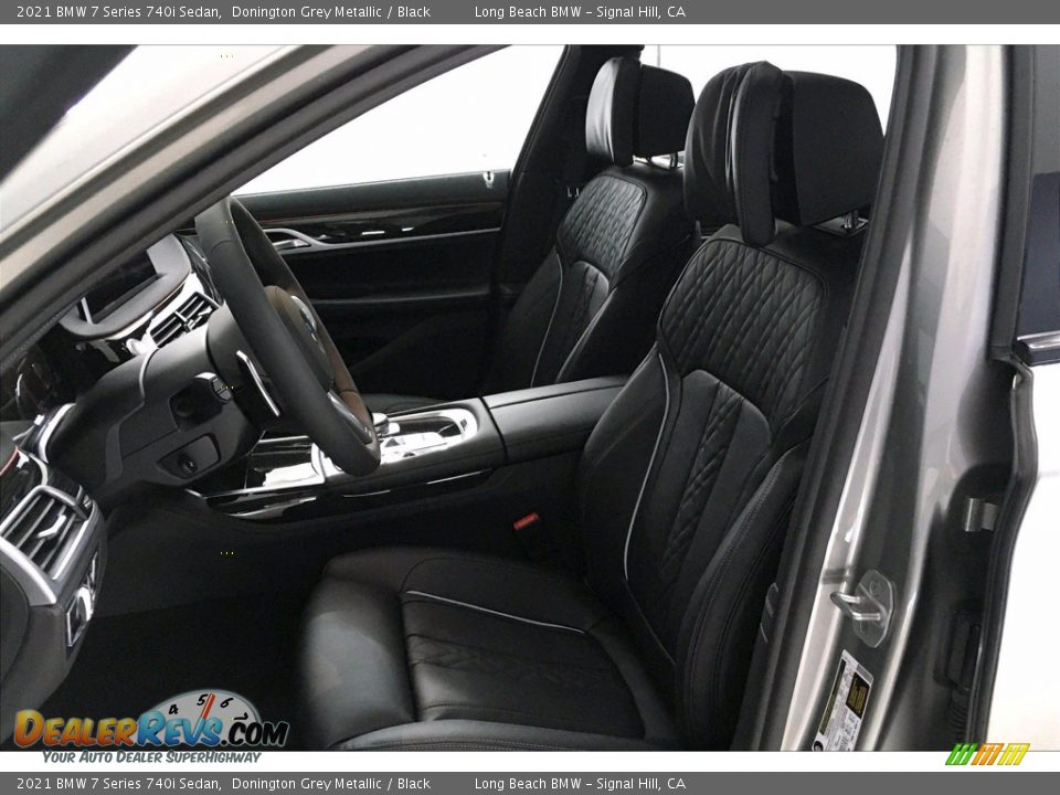 Front Seat of 2021 BMW 7 Series 740i Sedan Photo #9