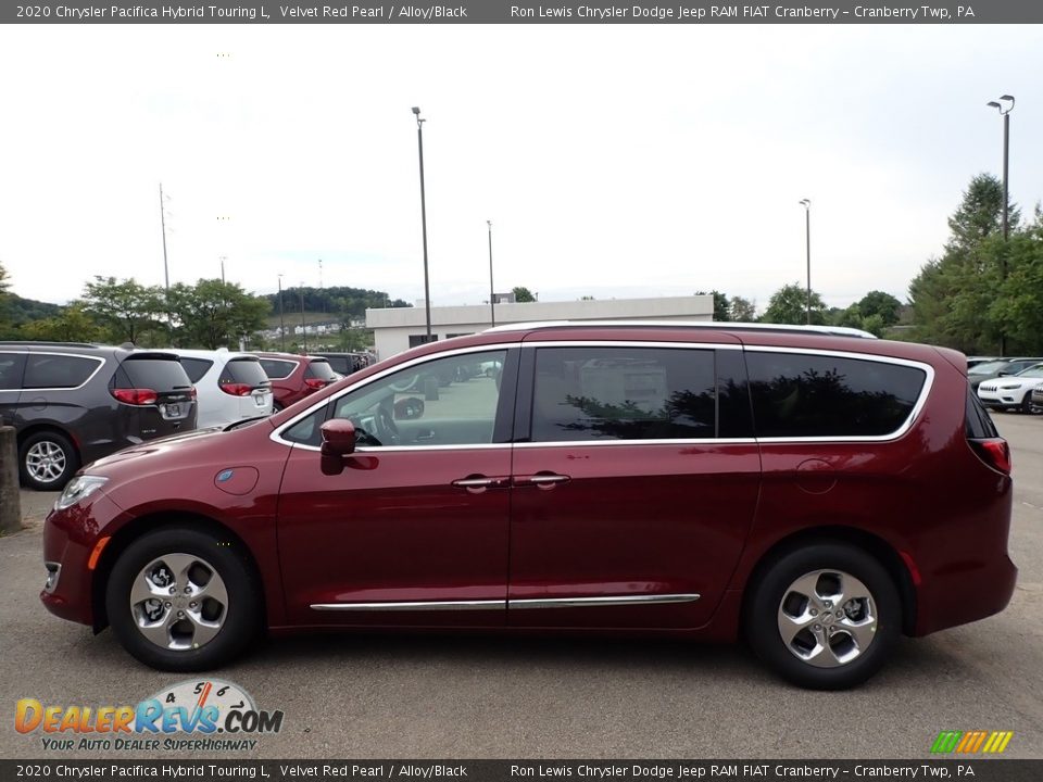 2020 Chrysler Pacifica Hybrid Touring L Velvet Red Pearl / Alloy/Black Photo #9