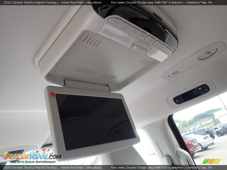 Entertainment System of 2020 Chrysler Pacifica Hybrid Touring L Photo #15