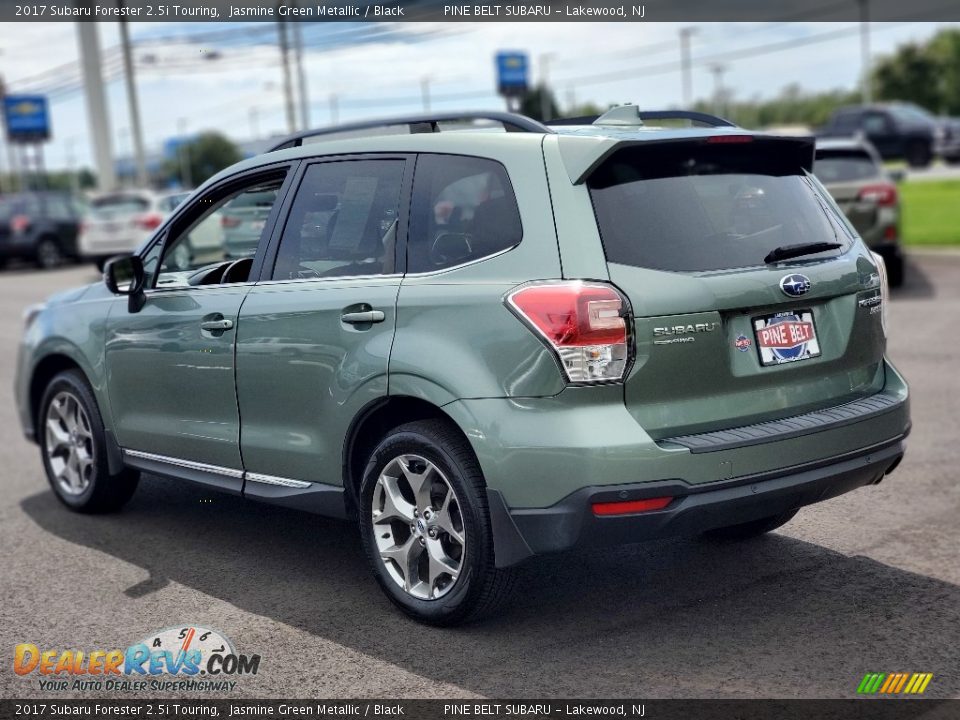 2017 Subaru Forester 2.5i Touring Jasmine Green Metallic / Black Photo #16