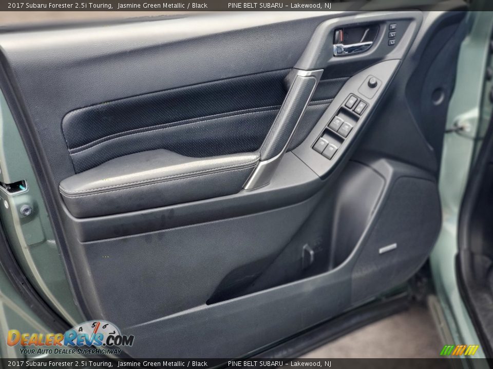 2017 Subaru Forester 2.5i Touring Jasmine Green Metallic / Black Photo #34