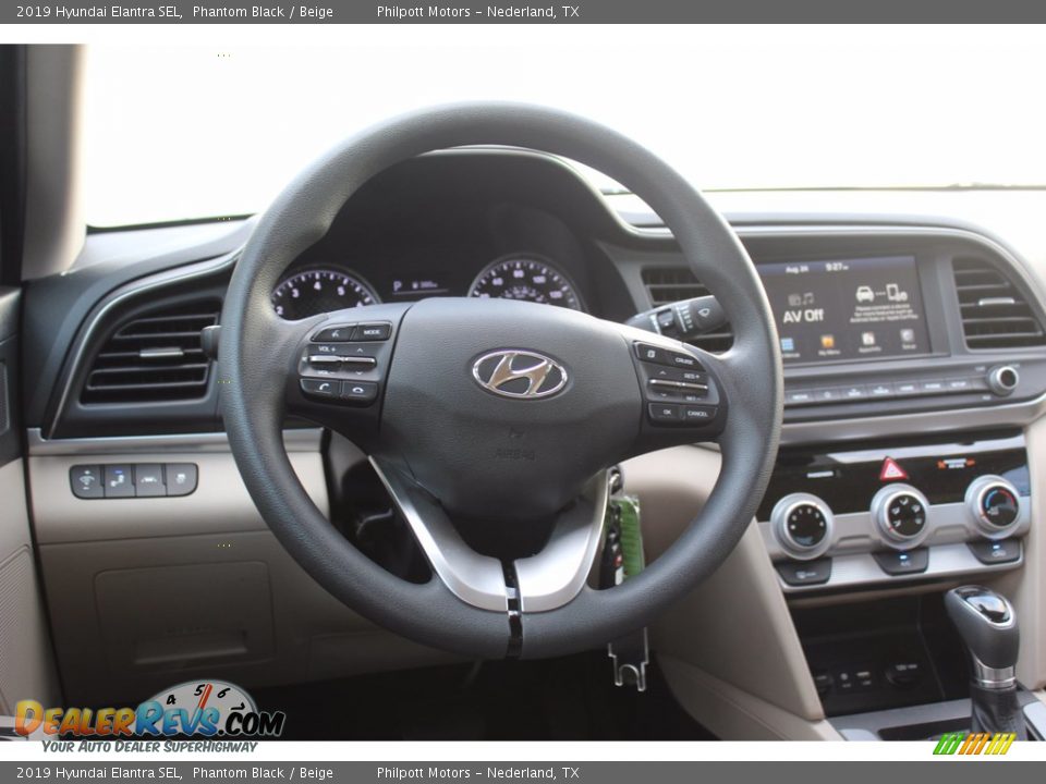 2019 Hyundai Elantra SEL Phantom Black / Beige Photo #26