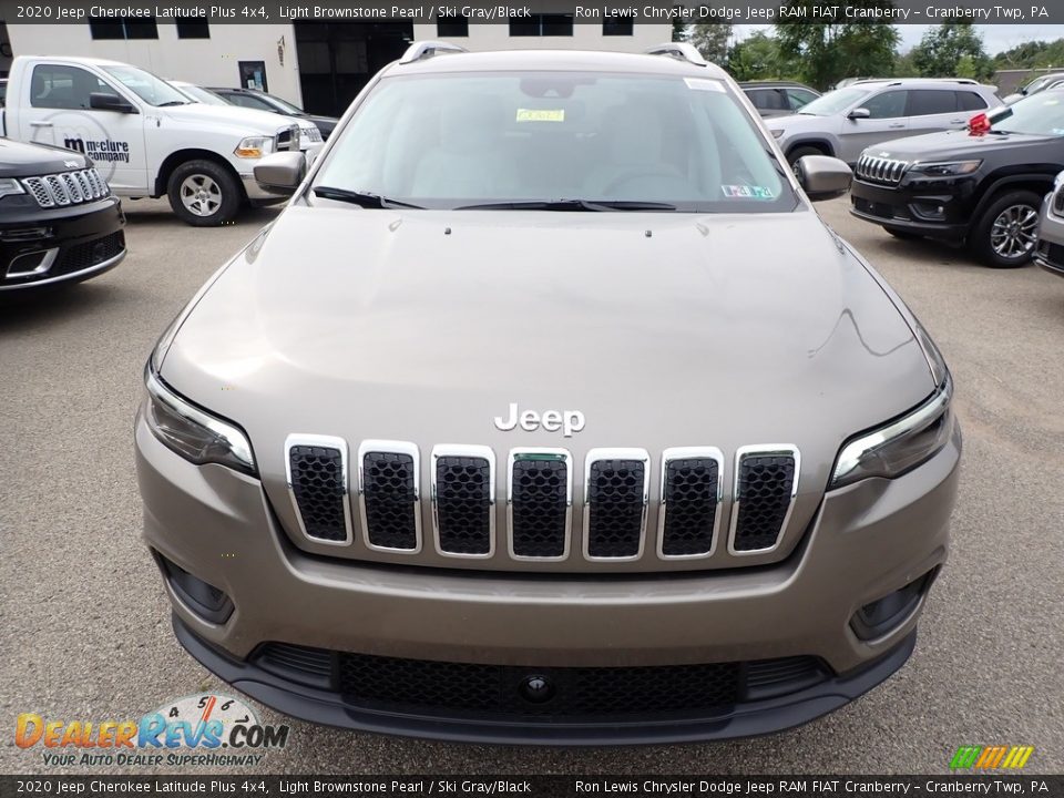 2020 Jeep Cherokee Latitude Plus 4x4 Light Brownstone Pearl / Ski Gray/Black Photo #2