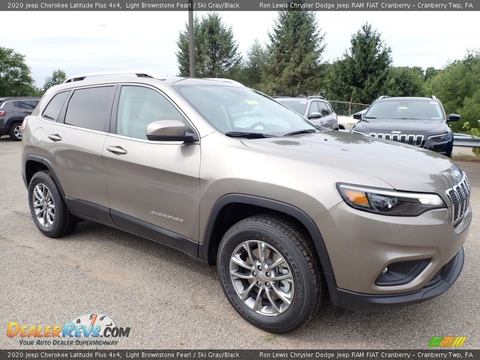 2020 Jeep Cherokee Latitude Plus 4x4 Light Brownstone Pearl / Ski Gray/Black Photo #3
