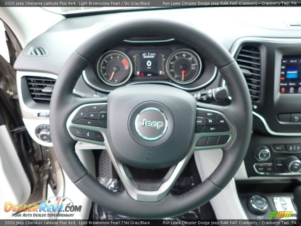 2020 Jeep Cherokee Latitude Plus 4x4 Light Brownstone Pearl / Ski Gray/Black Photo #17