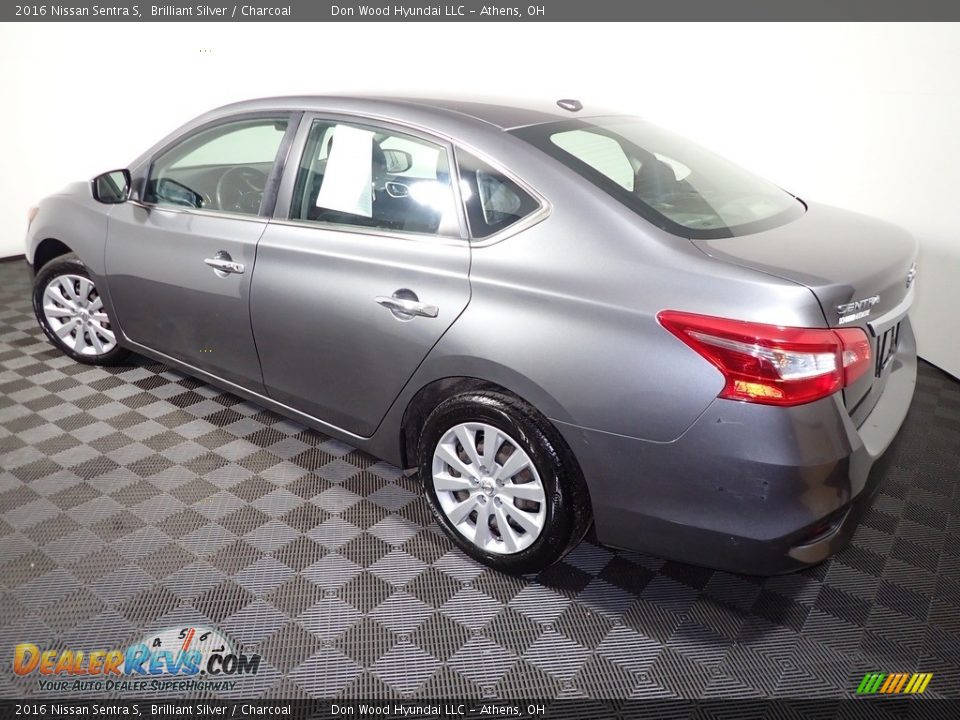 2016 Nissan Sentra S Brilliant Silver / Charcoal Photo #9