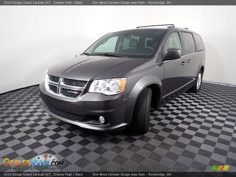 2019 Dodge Grand Caravan SXT Granite Pearl / Black Photo #8