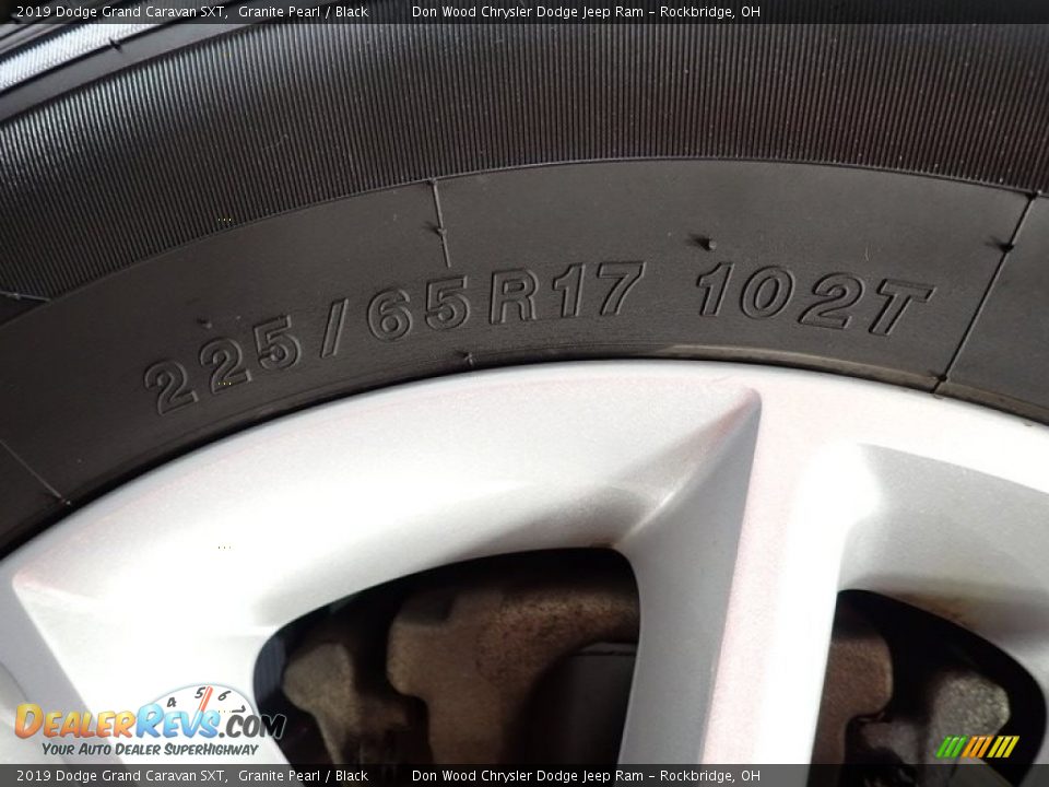 2019 Dodge Grand Caravan SXT Granite Pearl / Black Photo #20