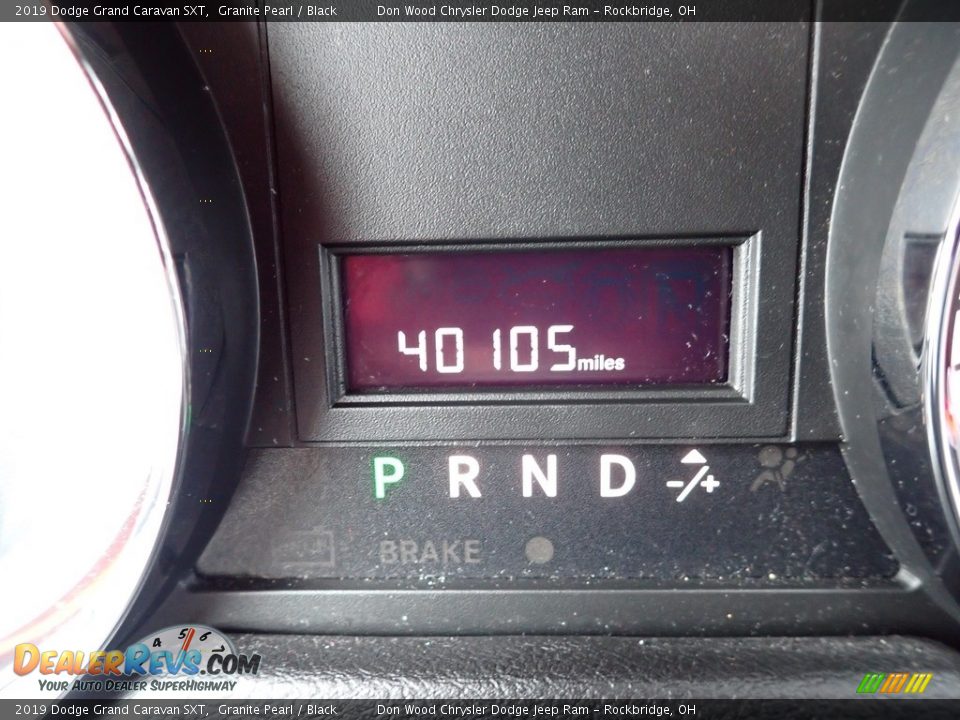 2019 Dodge Grand Caravan SXT Granite Pearl / Black Photo #25