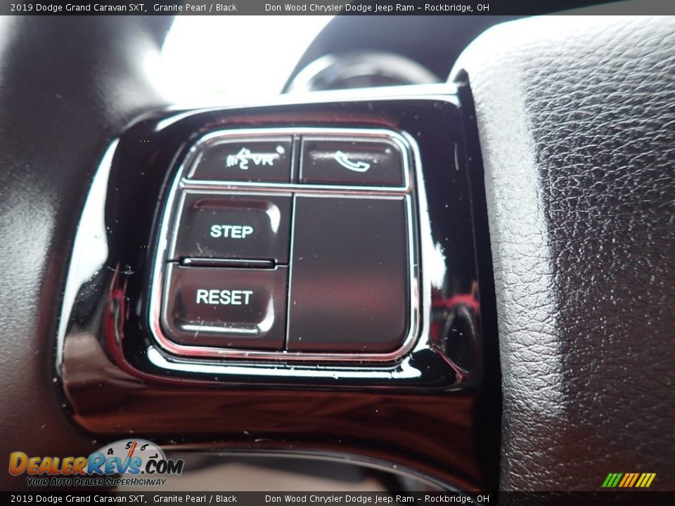 2019 Dodge Grand Caravan SXT Granite Pearl / Black Photo #27