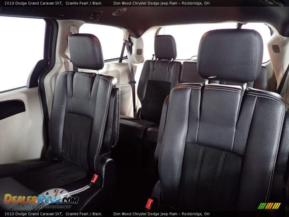 2019 Dodge Grand Caravan SXT Granite Pearl / Black Photo #34