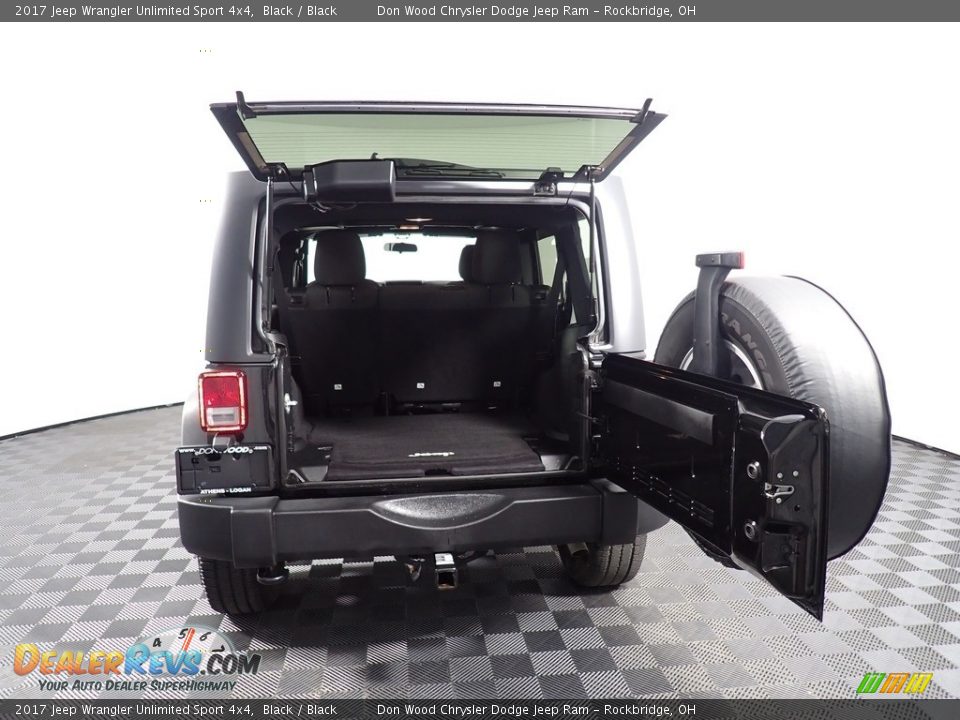 2017 Jeep Wrangler Unlimited Sport 4x4 Black / Black Photo #13