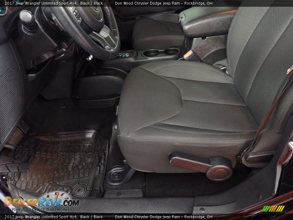 2017 Jeep Wrangler Unlimited Sport 4x4 Black / Black Photo #19