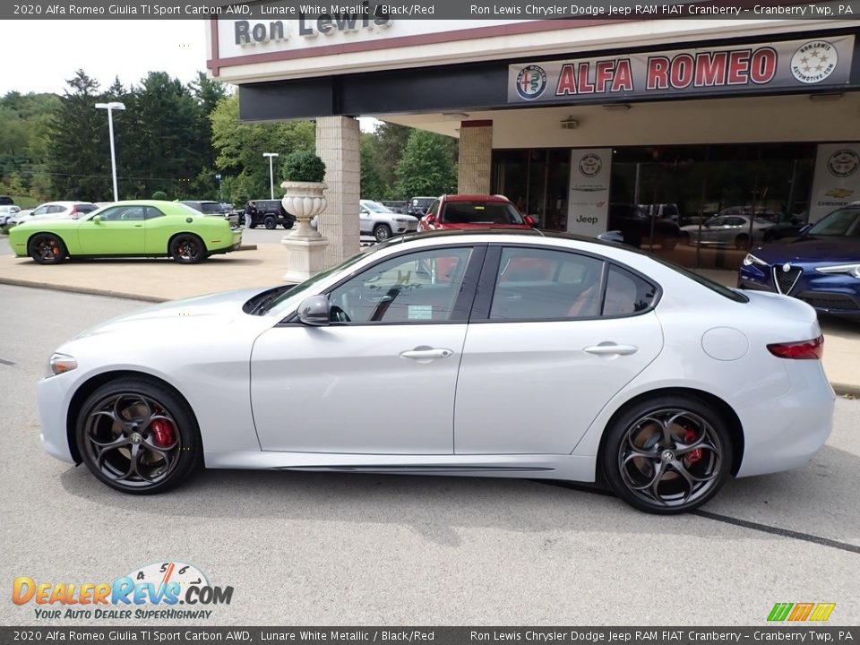 2020 Alfa Romeo Giulia TI Sport Carbon AWD Lunare White Metallic / Black/Red Photo #9