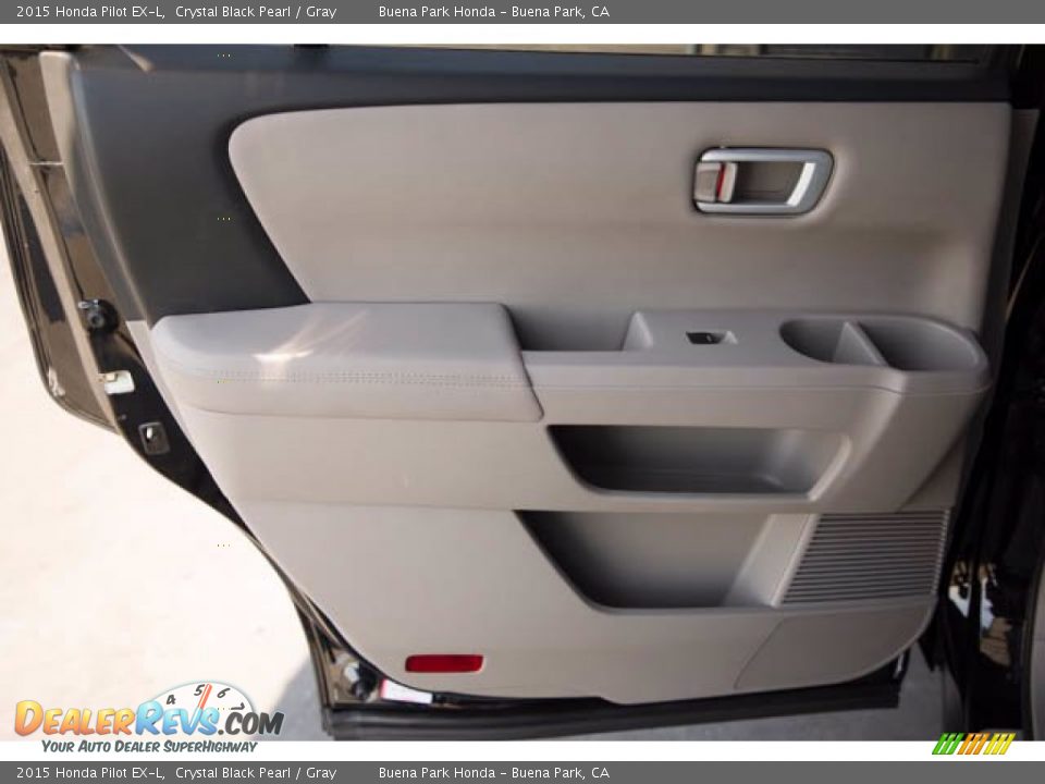 Door Panel of 2015 Honda Pilot EX-L Photo #30