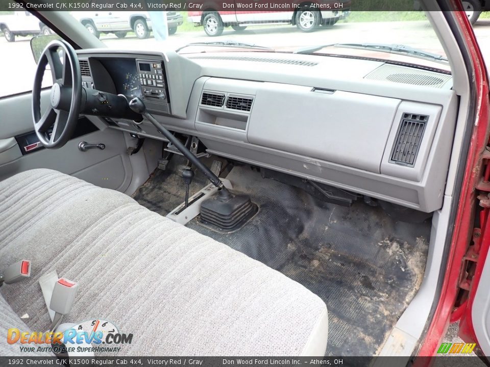 Dashboard of 1992 Chevrolet C/K K1500 Regular Cab 4x4 Photo #16