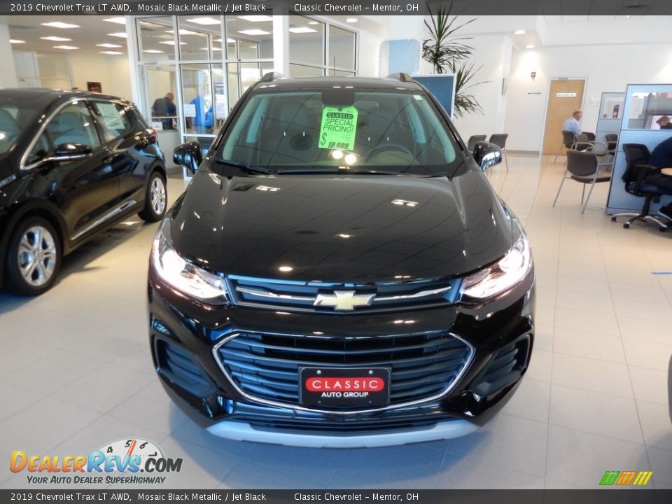 2019 Chevrolet Trax LT AWD Mosaic Black Metallic / Jet Black Photo #2