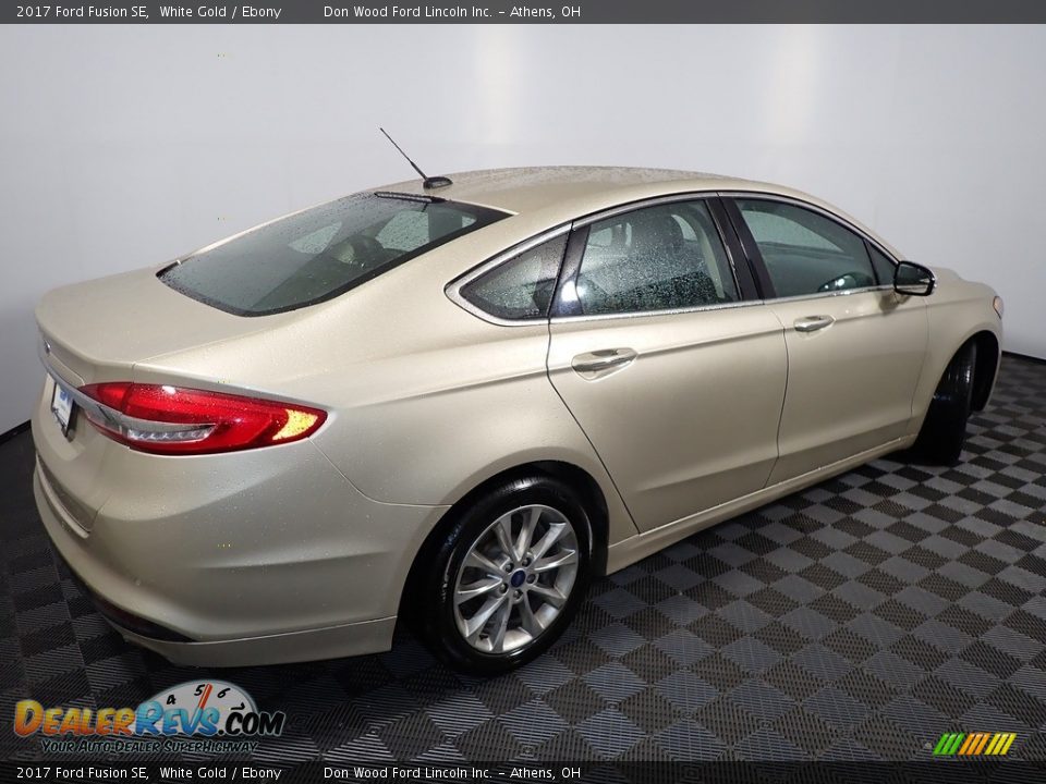 2017 Ford Fusion SE White Gold / Ebony Photo #14