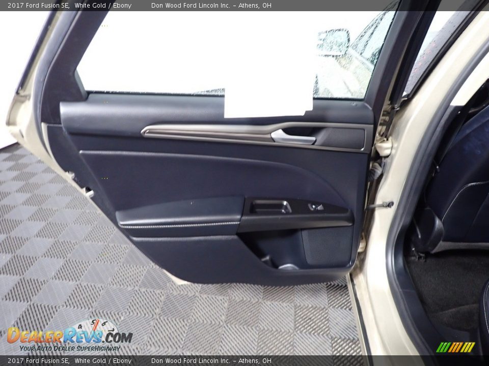 2017 Ford Fusion SE White Gold / Ebony Photo #20