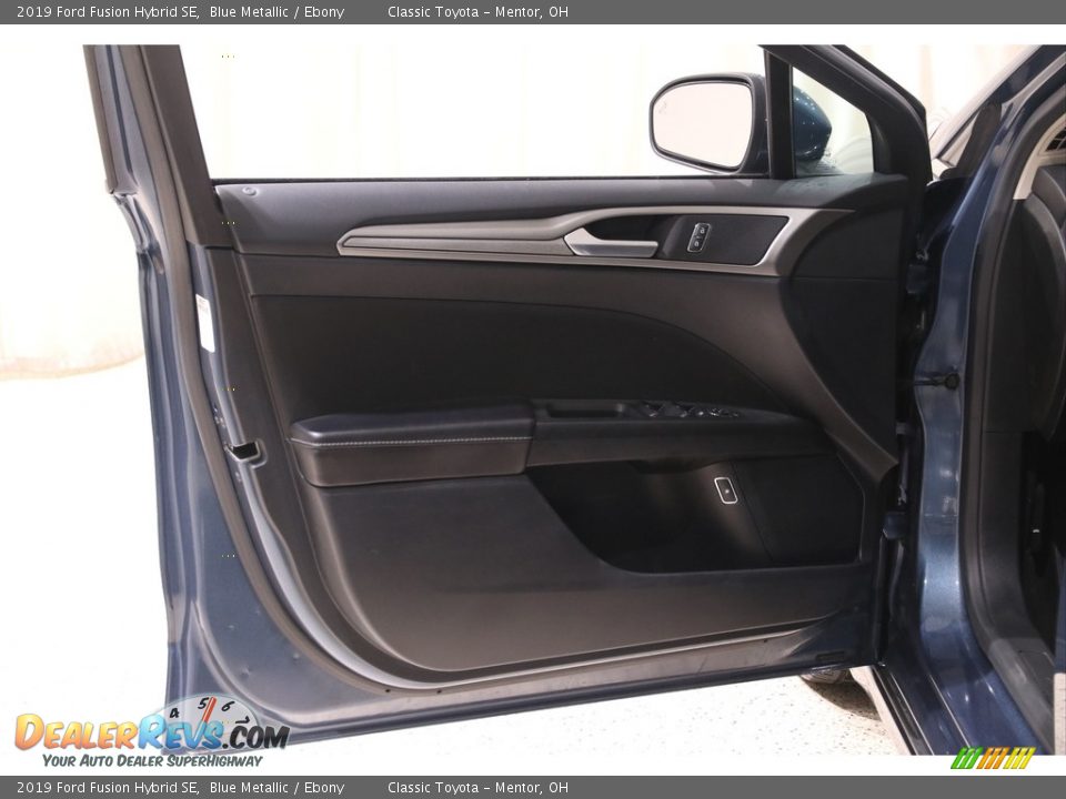 2019 Ford Fusion Hybrid SE Blue Metallic / Ebony Photo #4