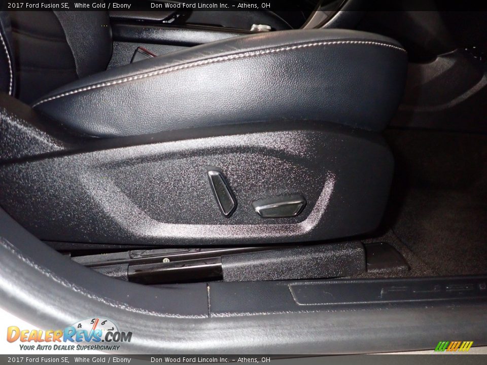 2017 Ford Fusion SE White Gold / Ebony Photo #25