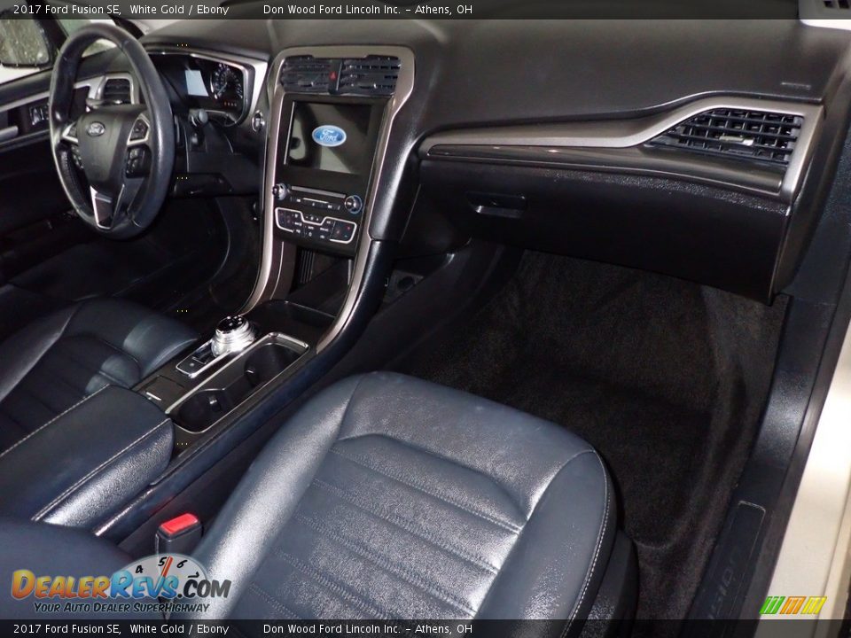 2017 Ford Fusion SE White Gold / Ebony Photo #26